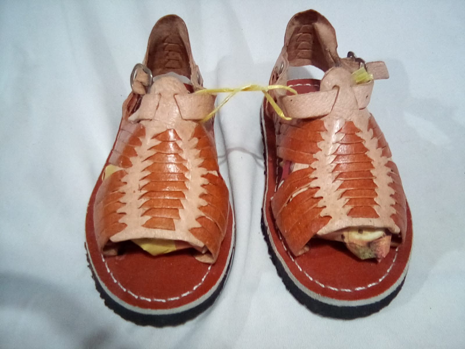 Huaraches de piel para niño