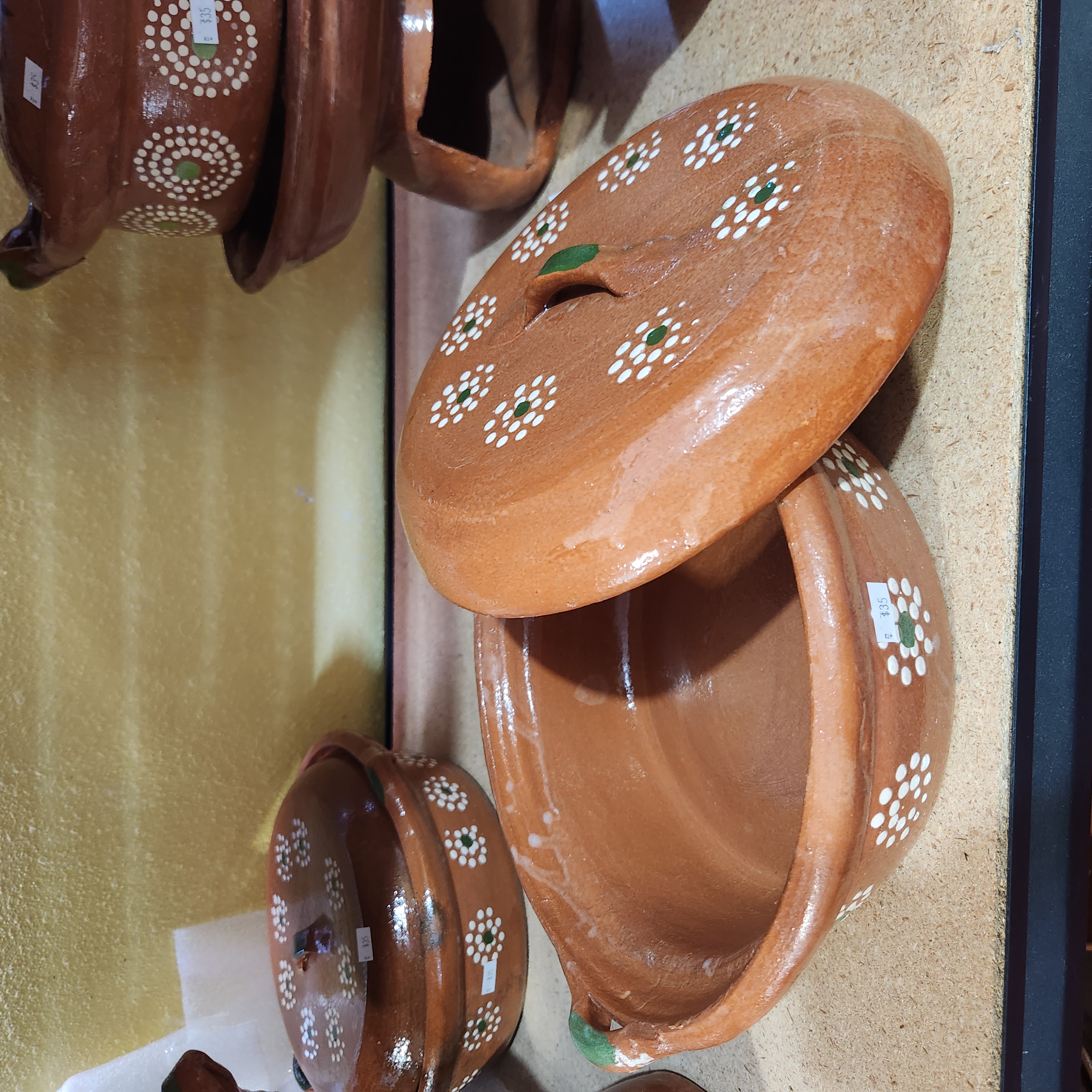 Olla mediana de barro