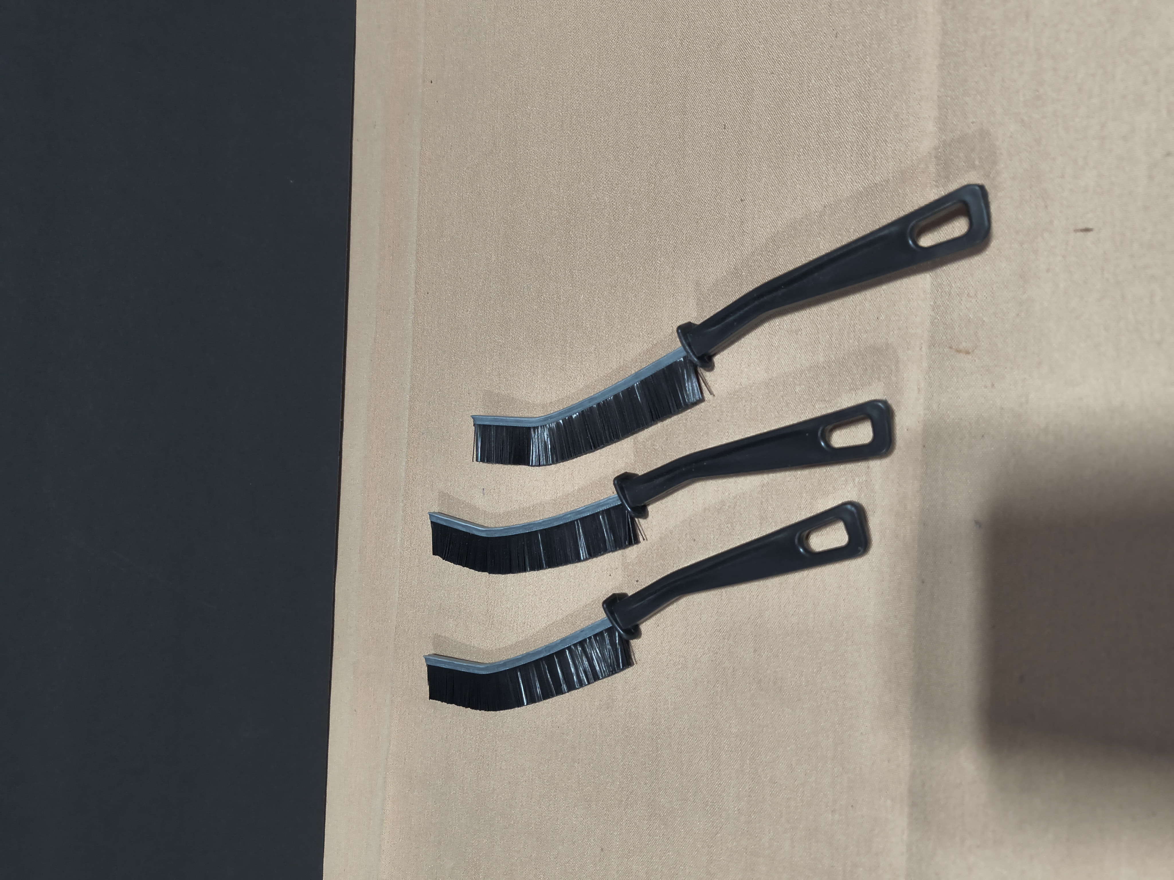 3 Cepillos de limpieza